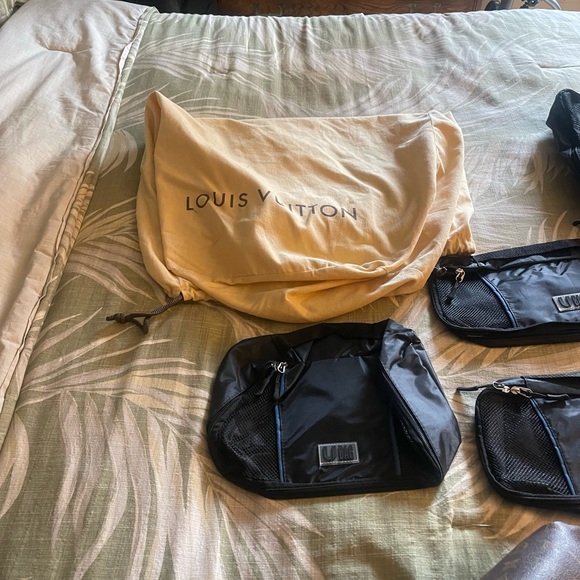 Louis Vuitton Monogram Duffel Bag - Brown and Black - Picture 6 of 8